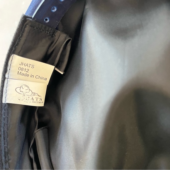 Junior Airline Pilot Hat. - Picture 6 of 6